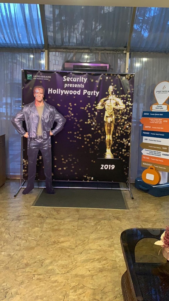 5502A05B-6575-4F83-96D6-AE8EF36ED311